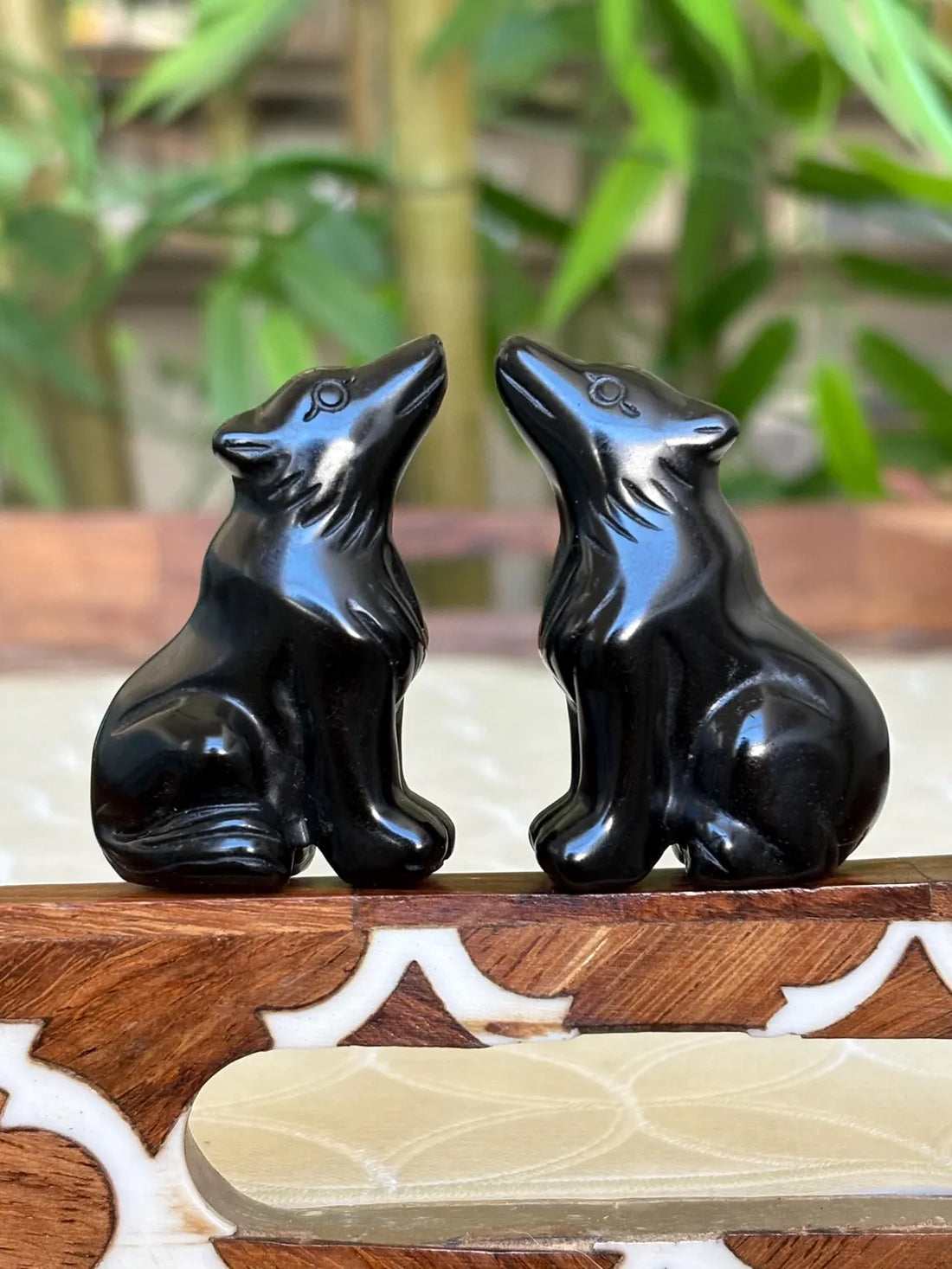 Obsidian Wolf carvings ; 1.95 inches